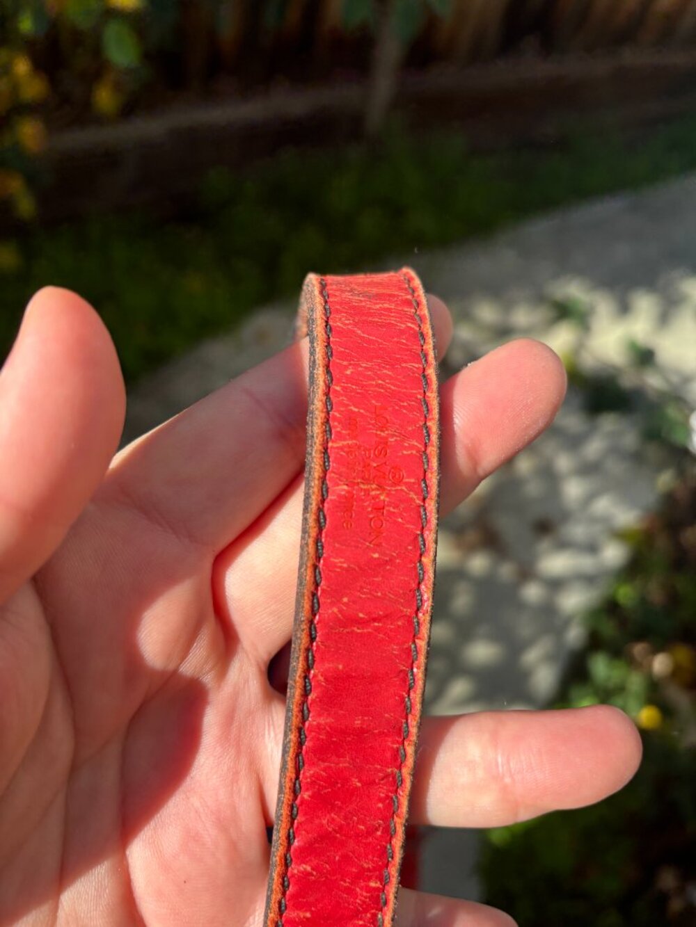 Authentic Louis Vuitton Red Neo Shoulder EPI RED - Picture 10 of 16